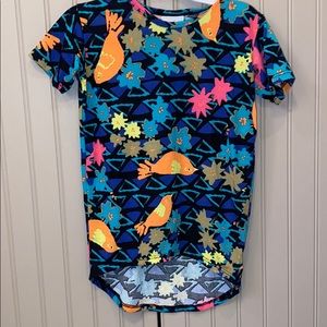 Like new Gracie shirt for girls from LuLaRoe.